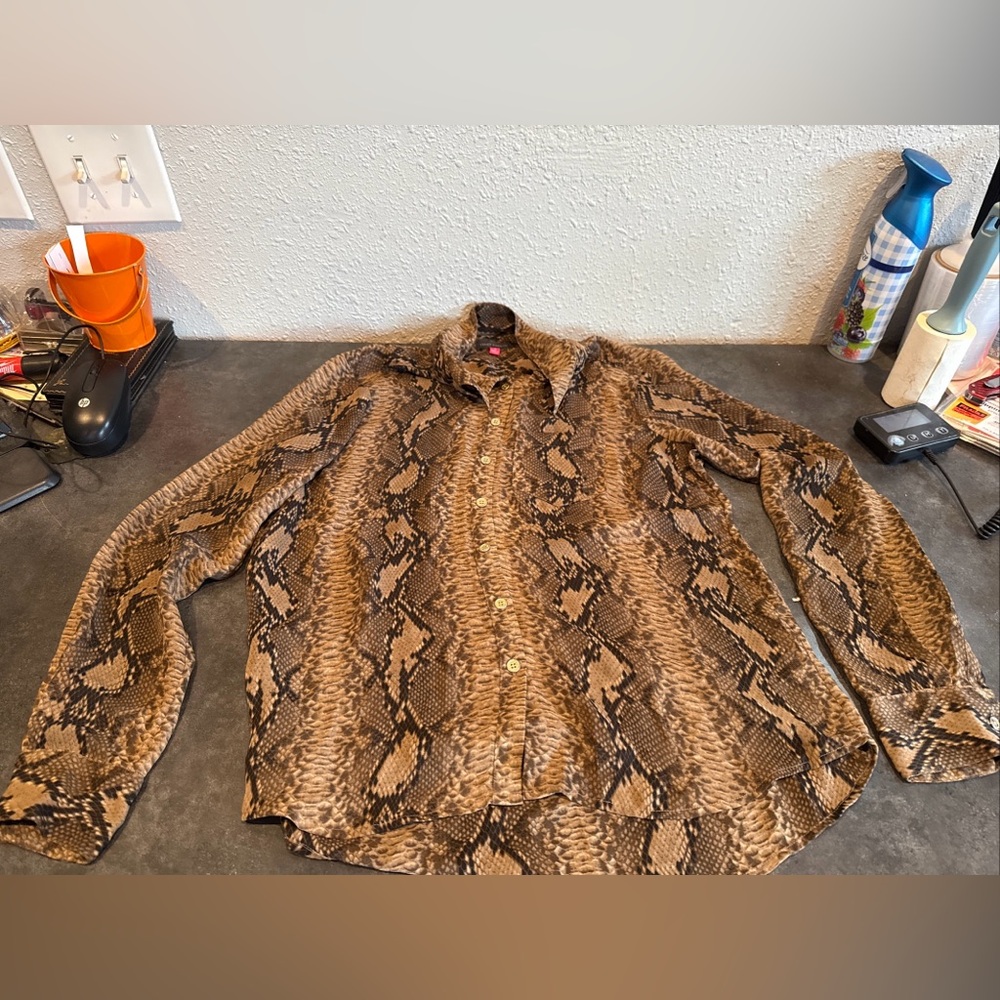 Vince Camuto Brown/Tan Snakeskin blouse women’s size small